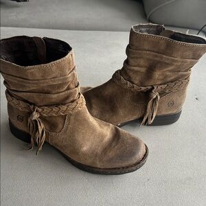 BORN Ouvea Boots 7.5-OBO